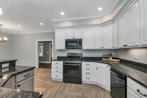 22 Clover Ridge Road Meredith NH 03253