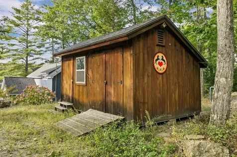 117 E Huntress Pond Road Barnstead NH 03225