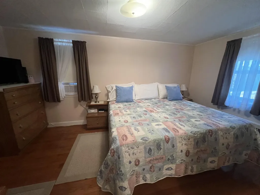 37 Pine Island Avenue Berlin NH 03570