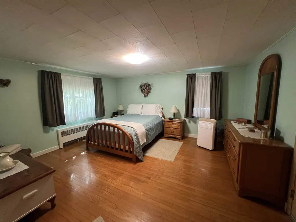 37 Pine Island Avenue Berlin NH 03570