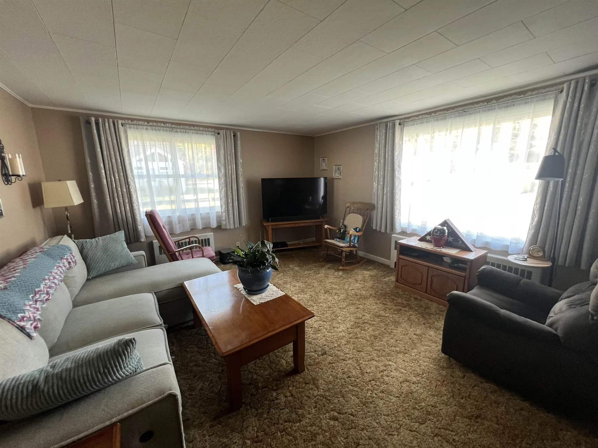 37 Pine Island Avenue Berlin NH 03570