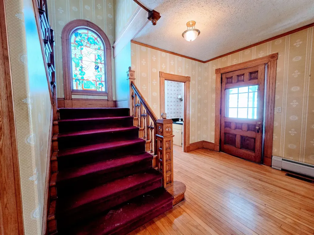 69 Winter Street St. Johnsbury VT 05819