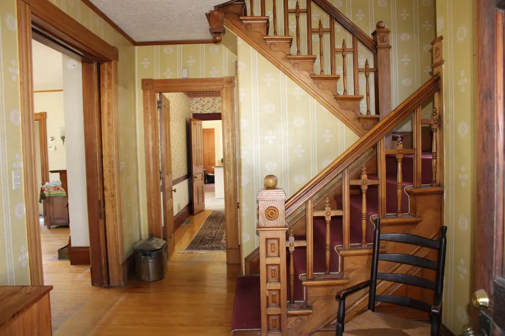 69 Winter Street St. Johnsbury VT 05819