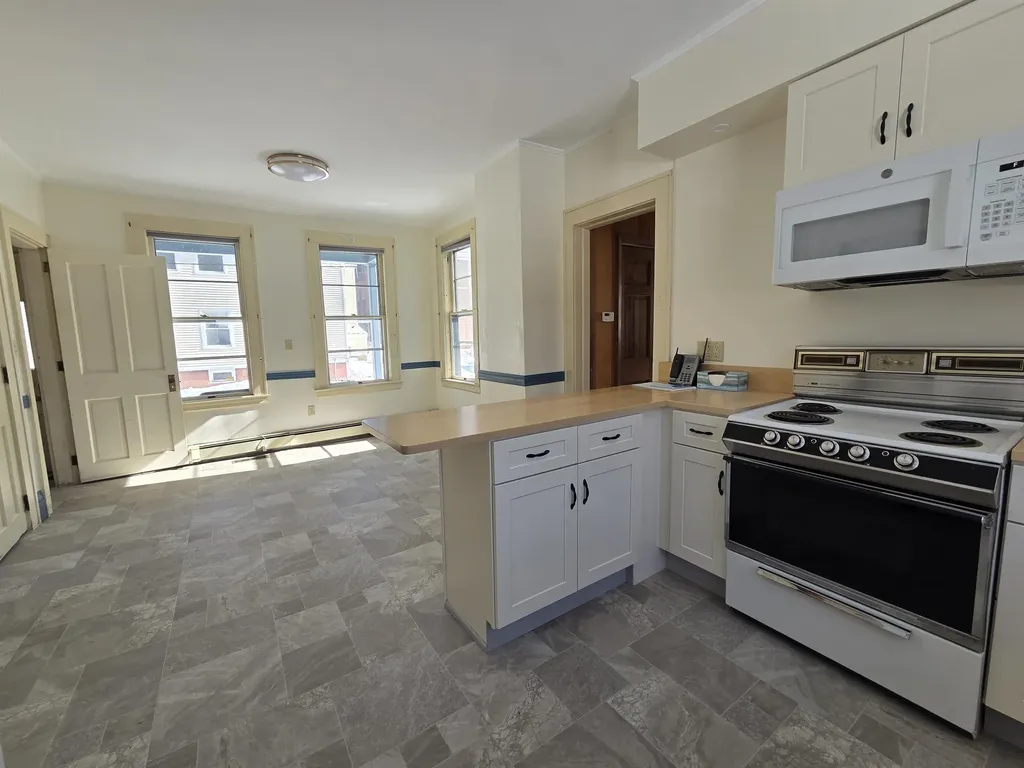 69 Winter Street St. Johnsbury VT 05819