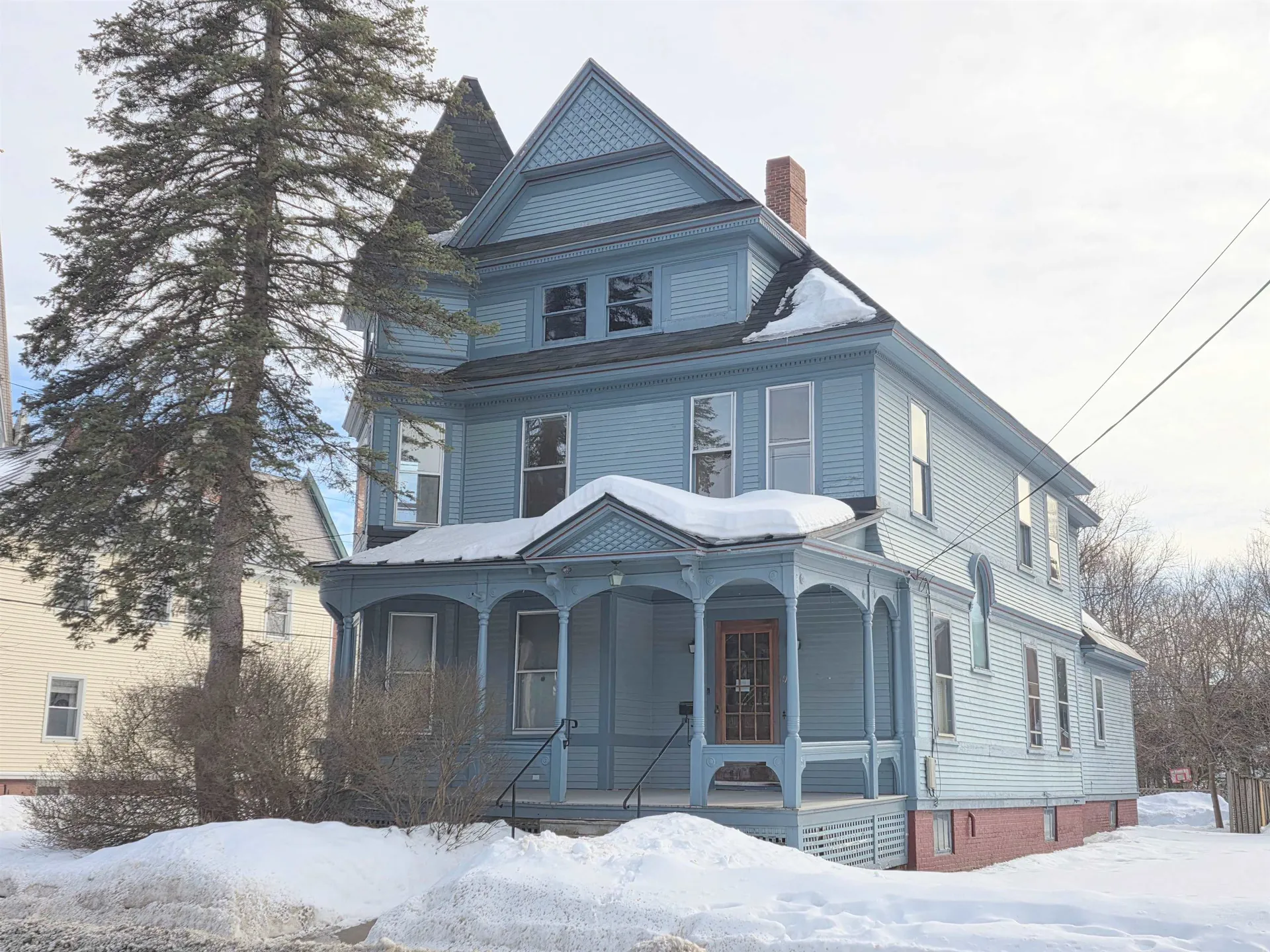 69 Winter Street St. Johnsbury VT 05819