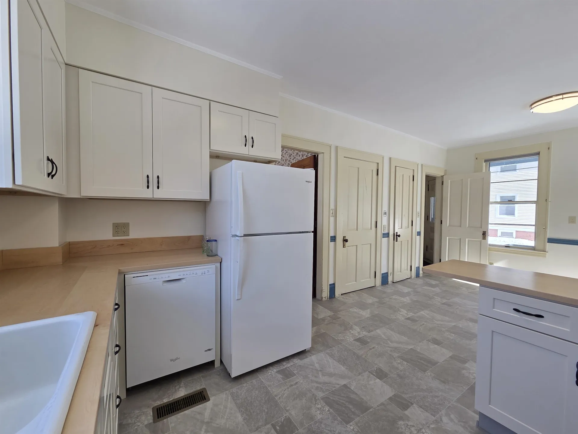 69 Winter Street St. Johnsbury VT 05819