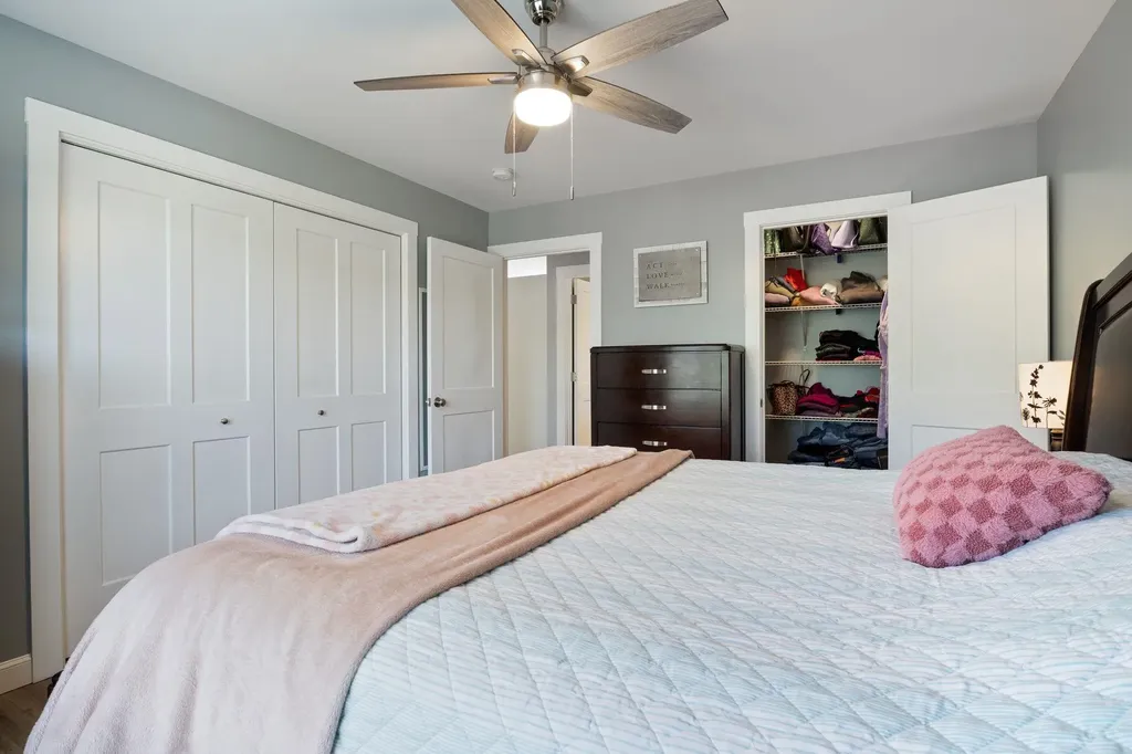 86 Long Shores Drive Barrington NH 03825