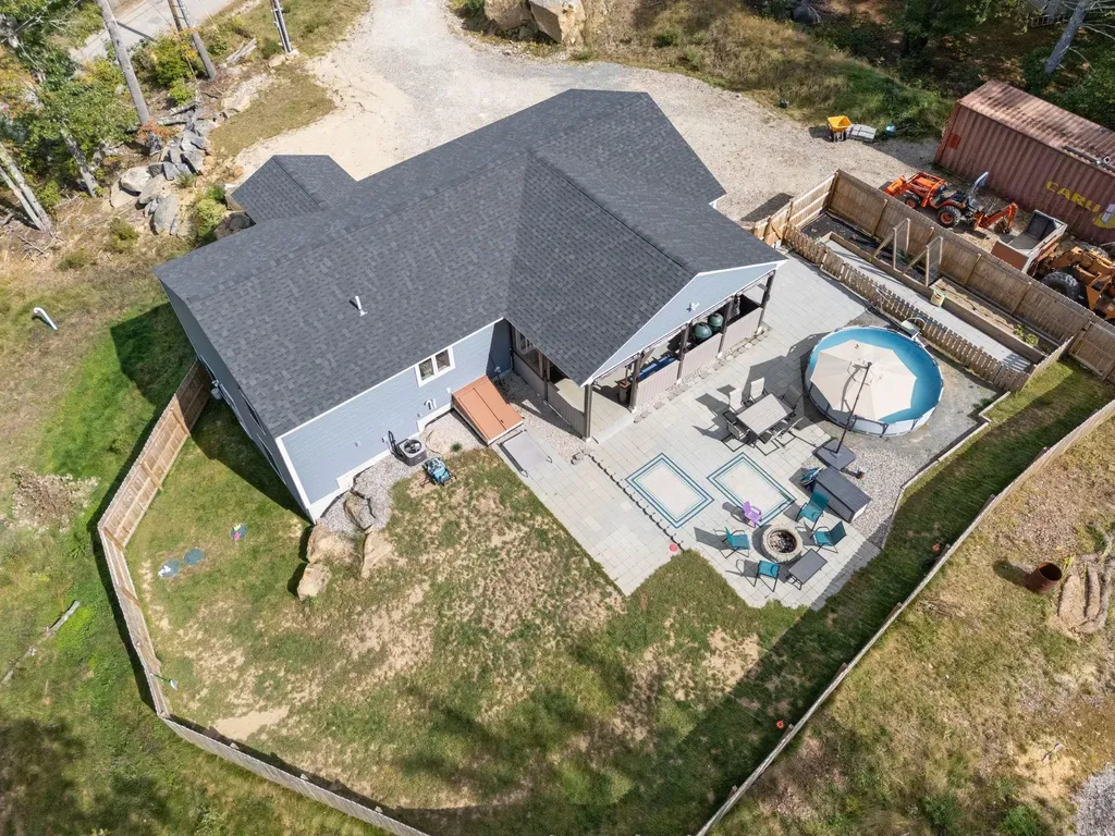 86 Long Shores Drive Barrington NH 03825