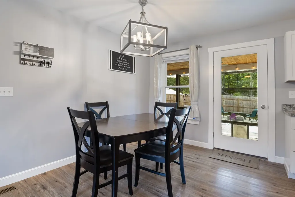 86 Long Shores Drive Barrington NH 03825