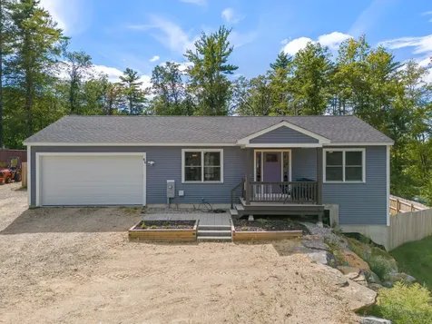 86 Long Shores Drive Barrington NH 03825