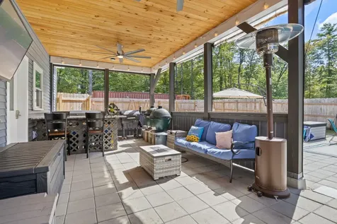 86 Long Shores Drive Barrington NH 03825