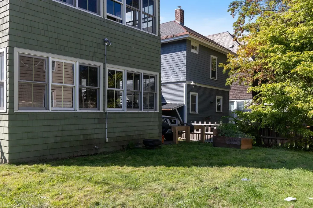 60 Hickok Place Burlington VT 05401