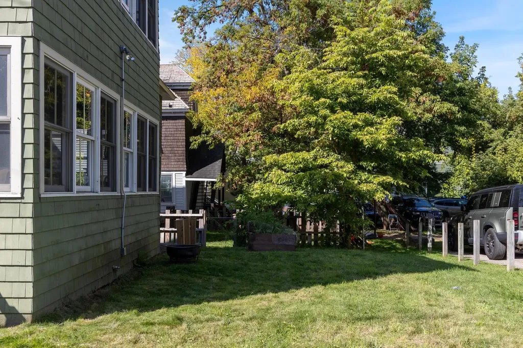 60 Hickok Place Burlington VT 05401