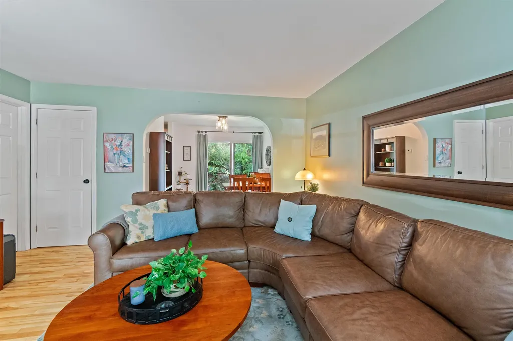 67 Farr Road Richmond VT 05477