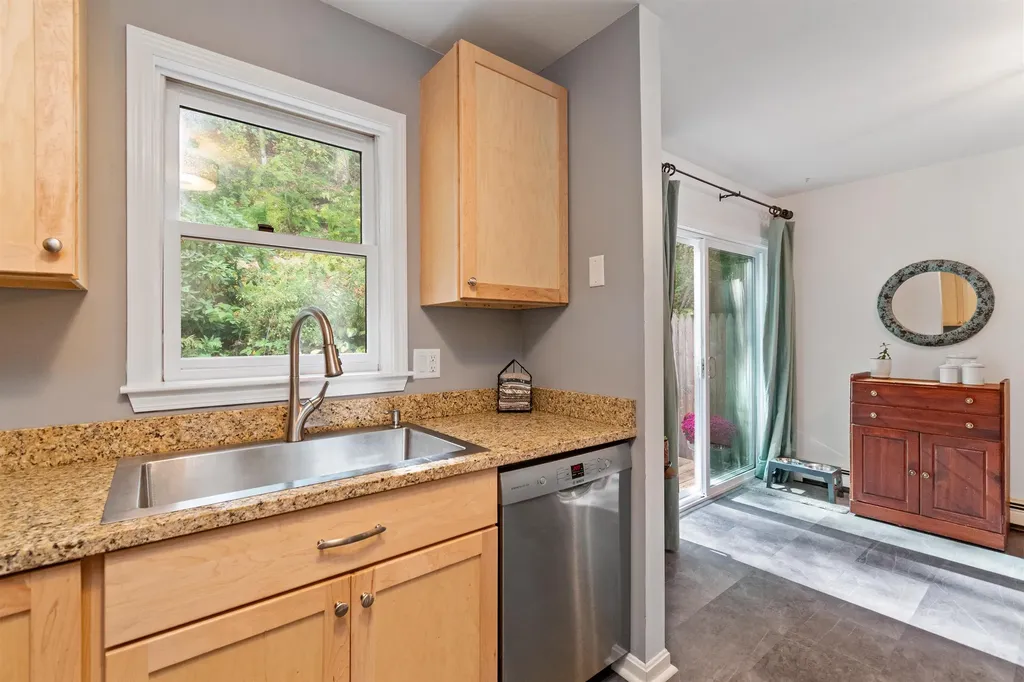 67 Farr Road Richmond VT 05477