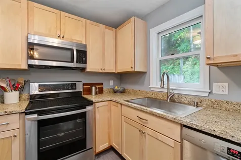 67 Farr Road Richmond VT 05477