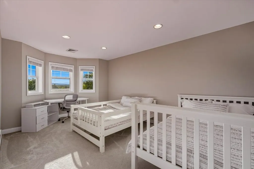 117 Bay Road Colchester VT 05446