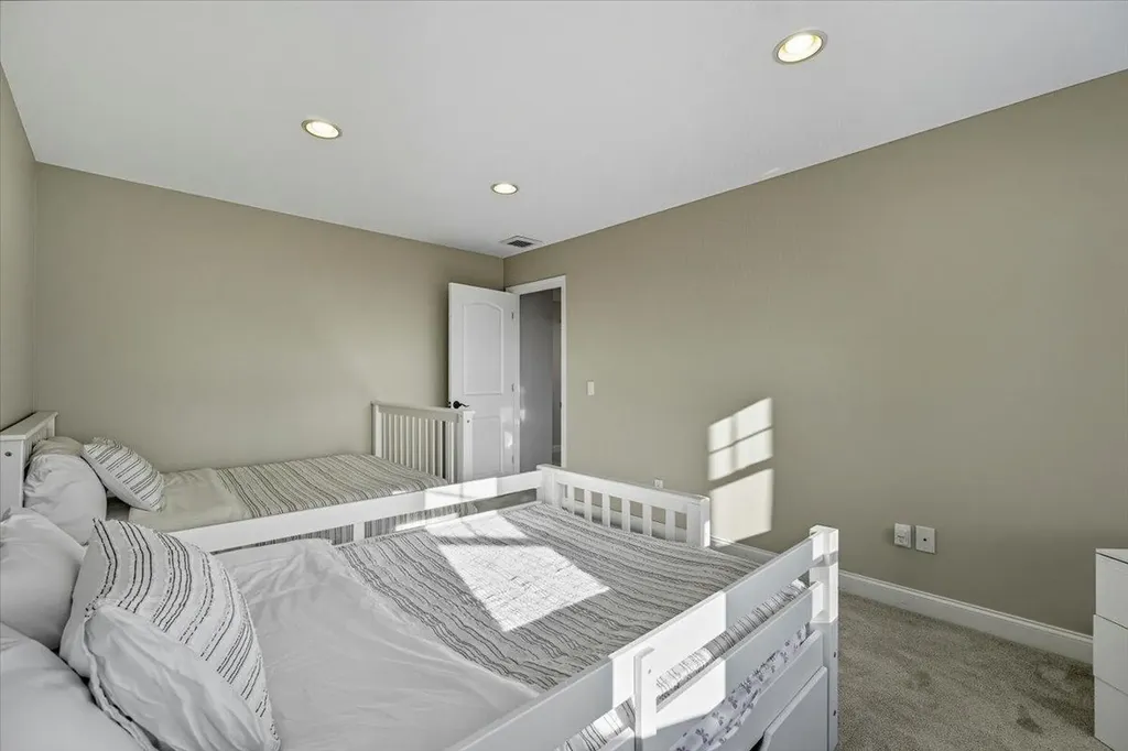 117 Bay Road Colchester VT 05446