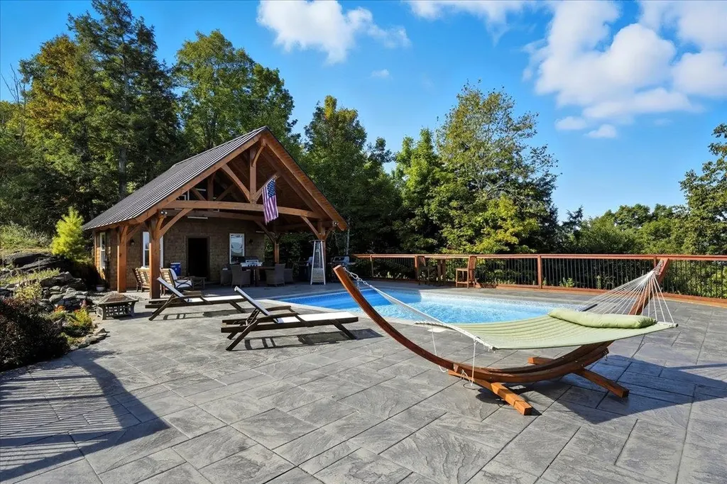 117 Bay Road Colchester VT 05446