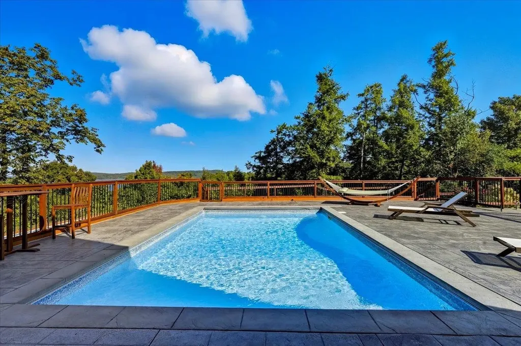 117 Bay Road Colchester VT 05446