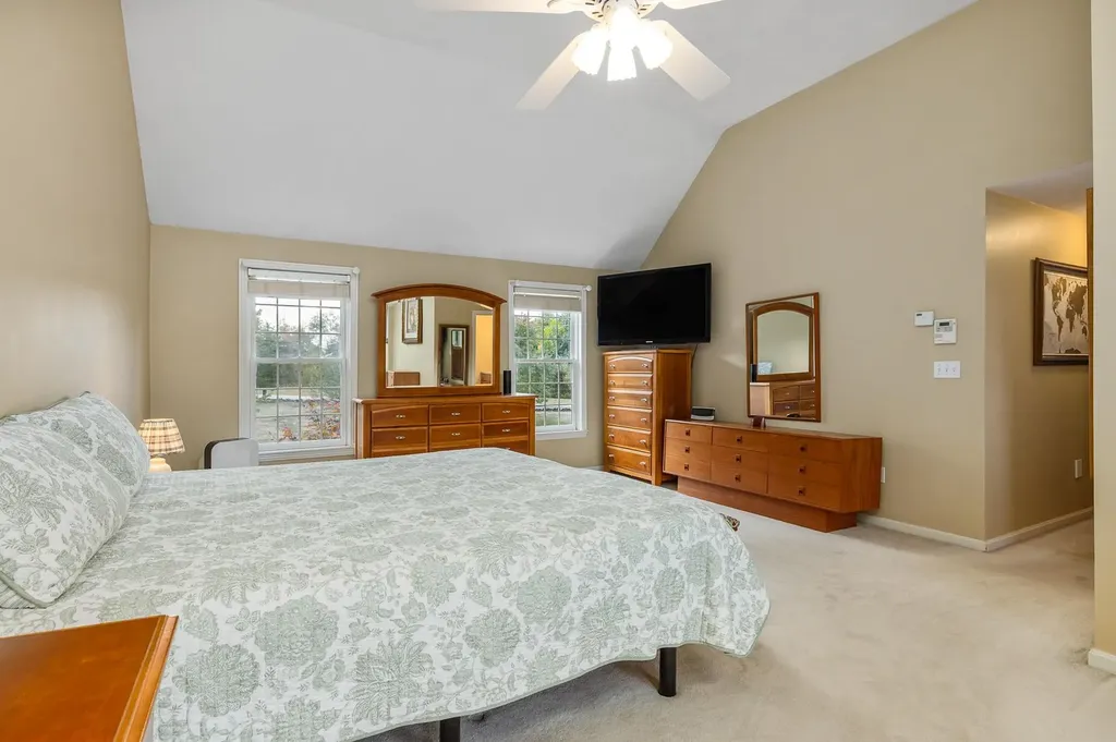 71 Winnicut Road North Hampton NH 03862