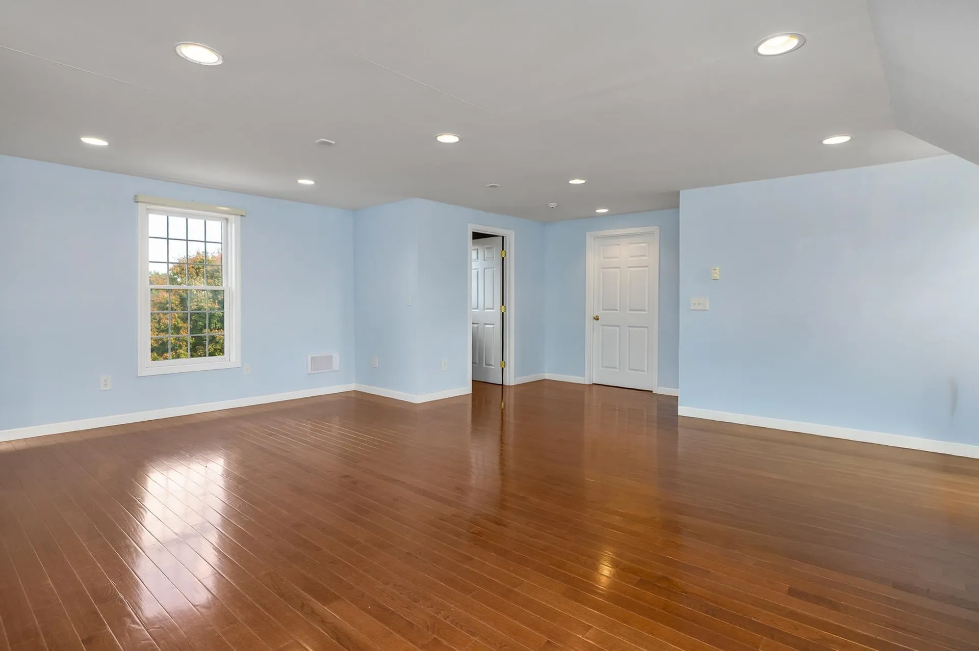 71 Winnicut Road North Hampton NH 03862