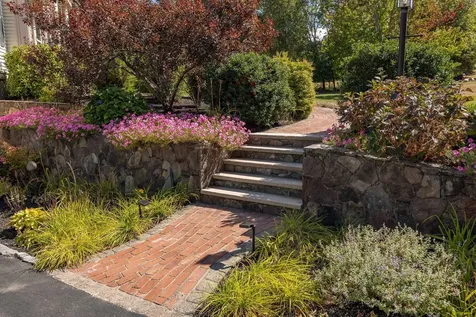 71 Winnicut Road North Hampton NH 03862