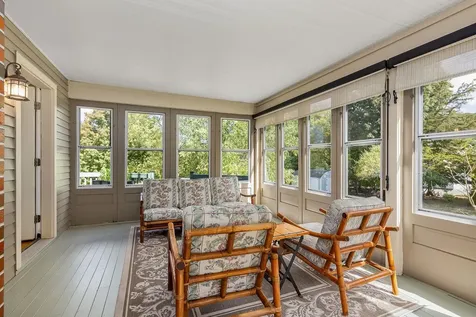 71 Winnicut Road North Hampton NH 03862