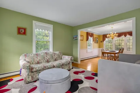 71 Winnicut Road North Hampton NH 03862