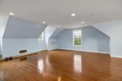 71 Winnicut Road North Hampton NH 03862