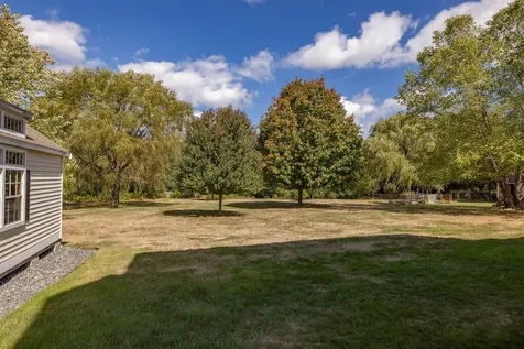 71 Winnicut Road North Hampton NH 03862