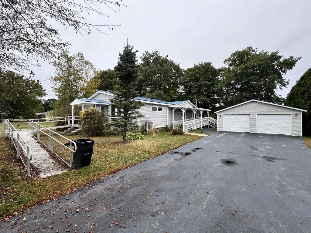 2849 Dartmouth College Highway Haverhill NH 03774