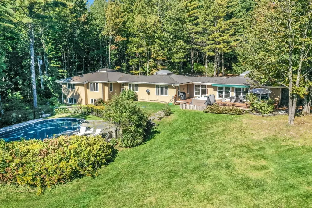 835 Alpine View Road Stowe VT 05672