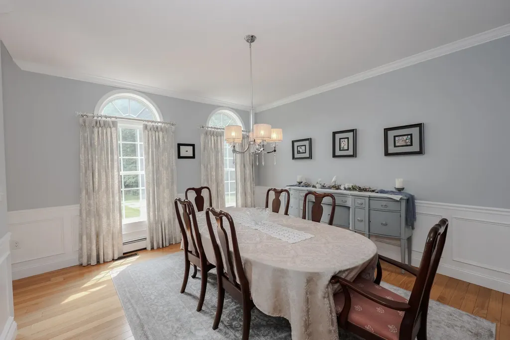 78 Stonebridge Drive Chester NH 03036