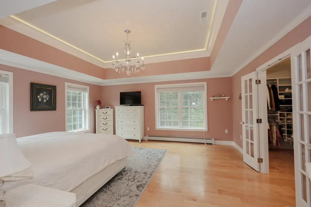 78 Stonebridge Drive Chester NH 03036