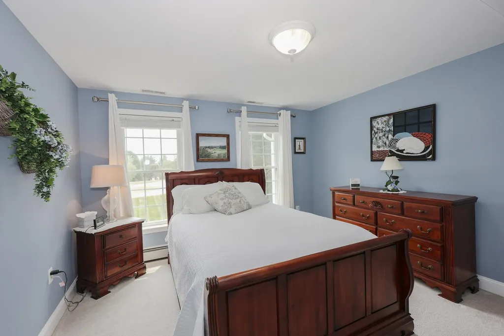 78 Stonebridge Drive Chester NH 03036