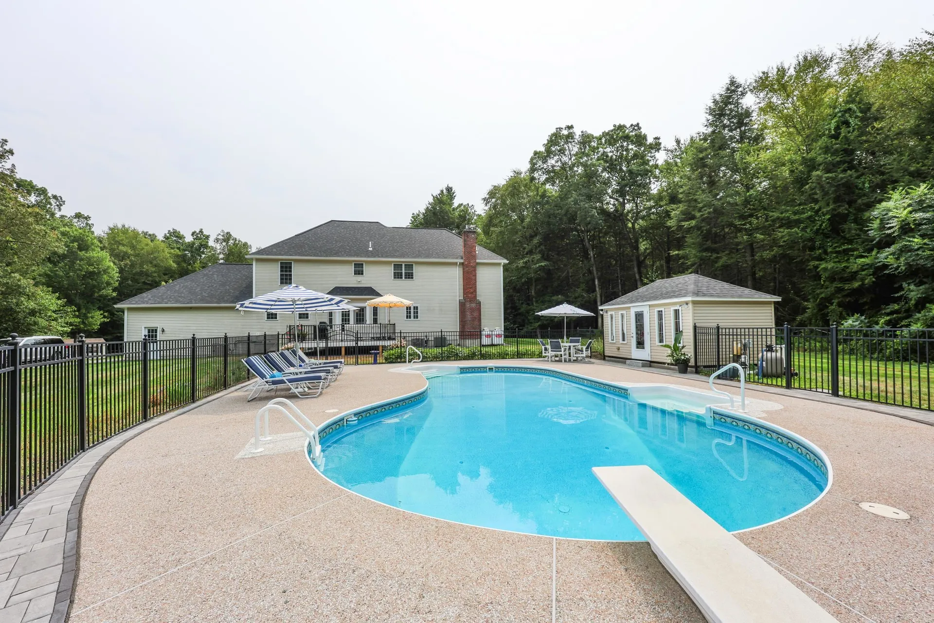 78 Stonebridge Drive Chester NH 03036