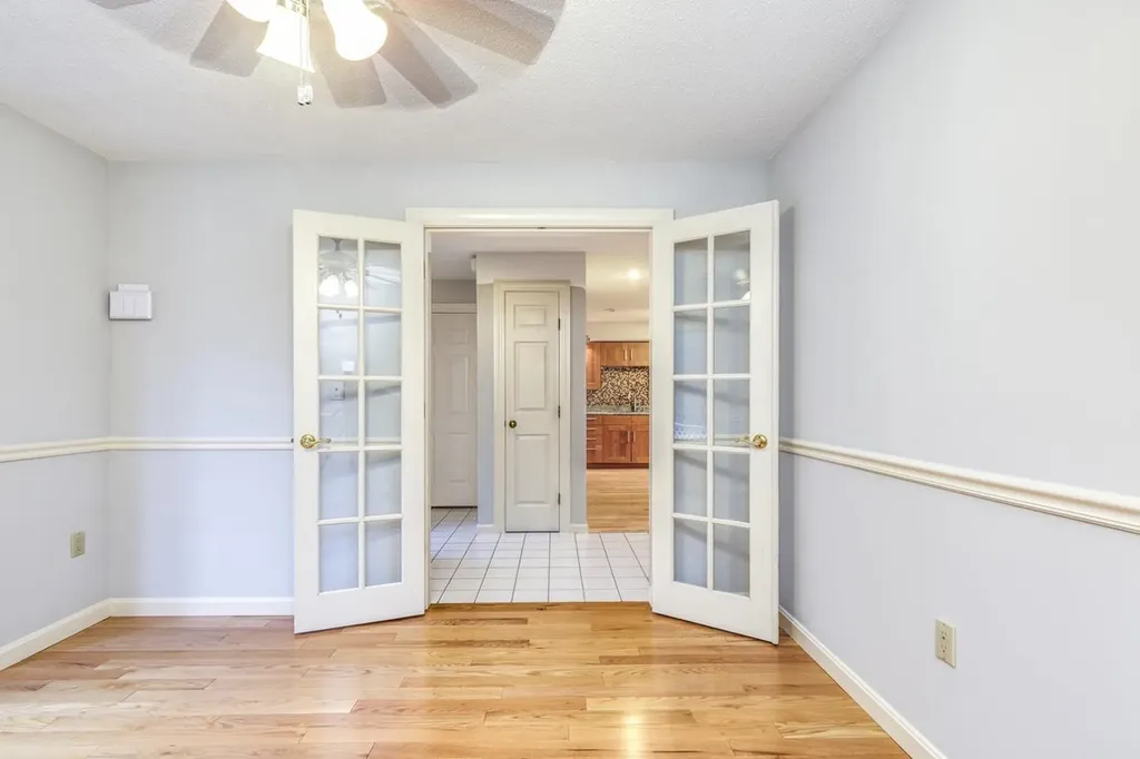 49 Hickory Lane Windham NH 03087