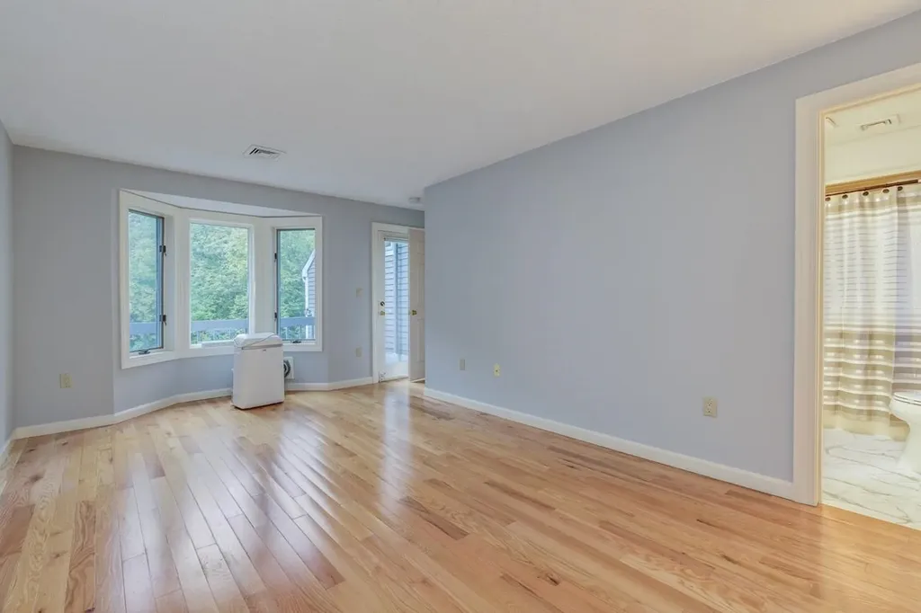 49 Hickory Lane Windham NH 03087