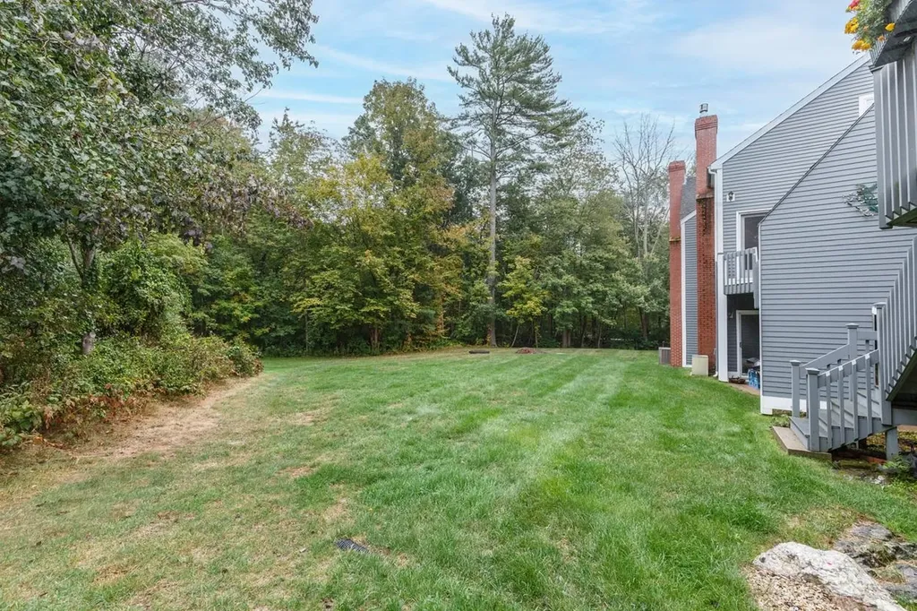 49 Hickory Lane Windham NH 03087