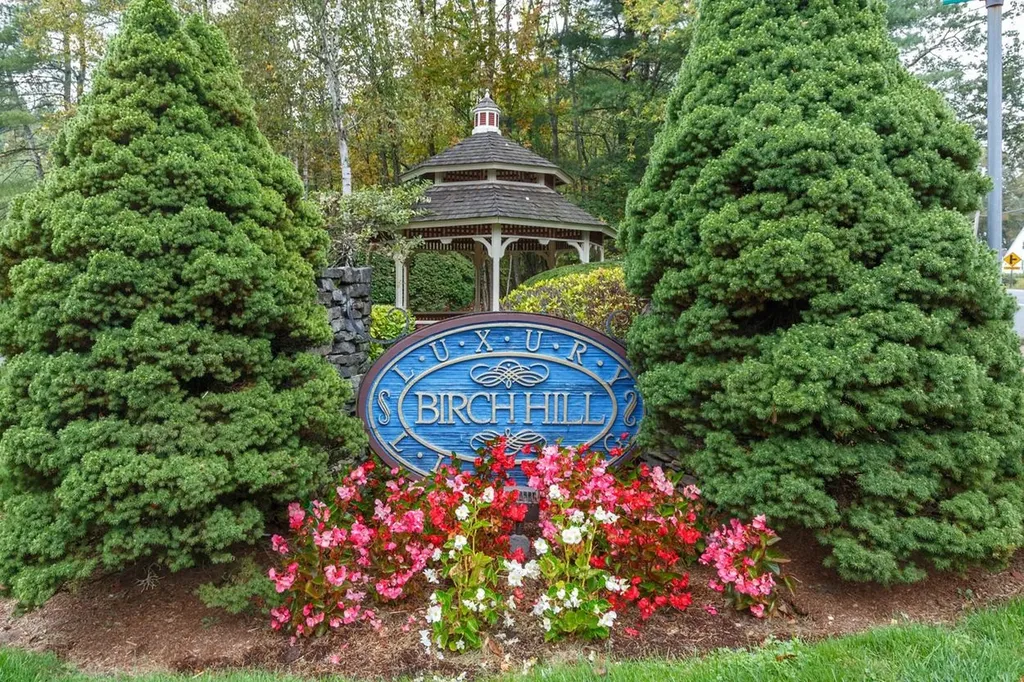 49 Hickory Lane Windham NH 03087