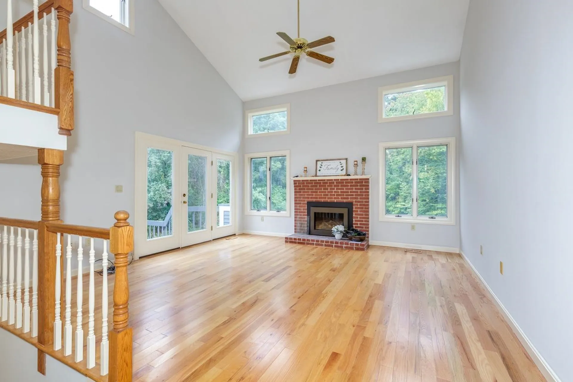 49 Hickory Lane Windham NH 03087