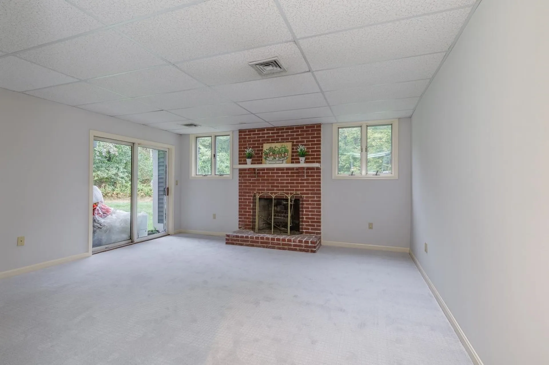 49 Hickory Lane Windham NH 03087