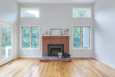 49 Hickory Lane Windham NH 03087