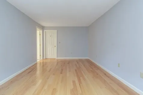 49 Hickory Lane Windham NH 03087