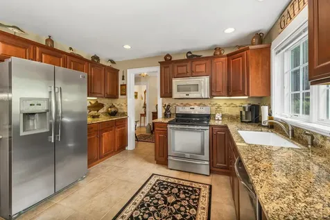 24 Mountain Overlook Wilmot NH 03287