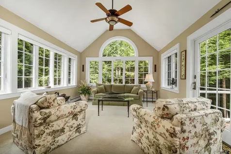 24 Mountain Overlook Wilmot NH 03287