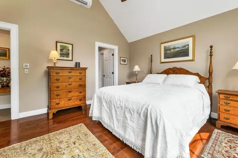 24 Mountain Overlook Wilmot NH 03287