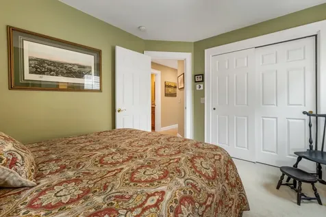 24 Mountain Overlook Wilmot NH 03287