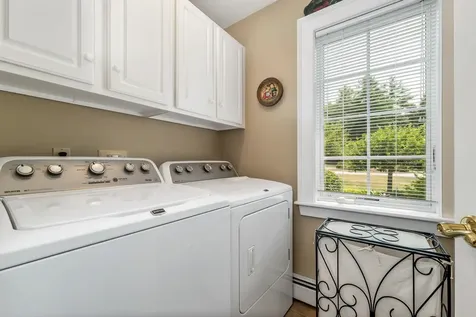 24 Mountain Overlook Wilmot NH 03287